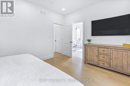 68 49Th Street N, Wasaga Beach, ON - Indoor Photo Showing Bedroom