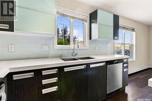 116 1640 Dakota Drive, Regina, SK - Indoor Photo Showing Kitchen With Double Sink