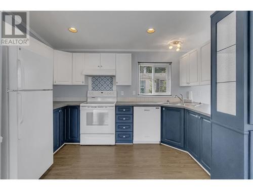 107 2500 Grant Road, Prince George, BC - Indoor Photo Showing Kitchen With Double Sink