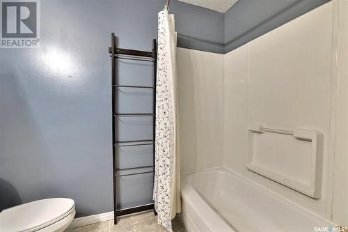 3929 Gordon Road, Regina, SK - Indoor Photo Showing Bathroom