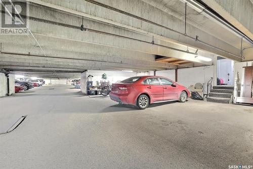 3929 Gordon Road, Regina, SK - Indoor Photo Showing Garage