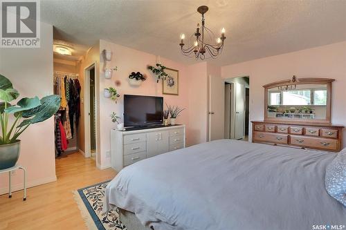 3929 Gordon Road, Regina, SK - Indoor Photo Showing Bedroom