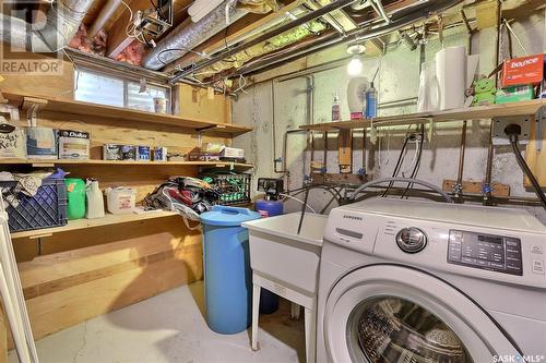 3929 Gordon Road, Regina, SK - Indoor Photo Showing Laundry Room