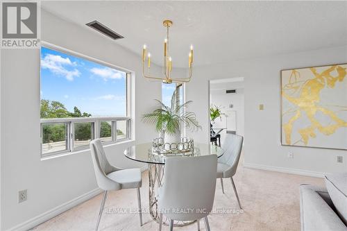 Ph6 - 2210 Lakeshore Road, Burlington (Lasalle), ON - Indoor Photo Showing Dining Room