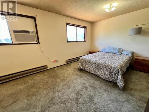 614 12Th  Street, Castlegar, BC - Indoor Photo Showing Bedroom