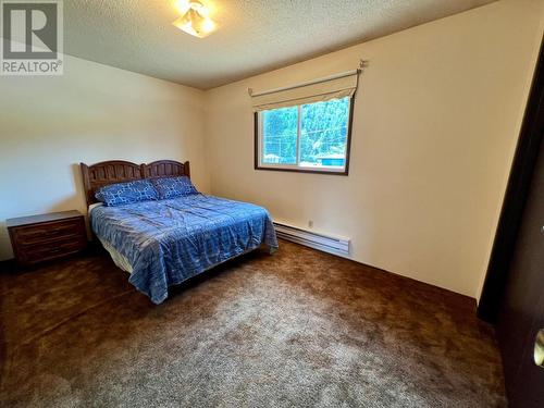 614 12Th  Street, Castlegar, BC - Indoor Photo Showing Bedroom