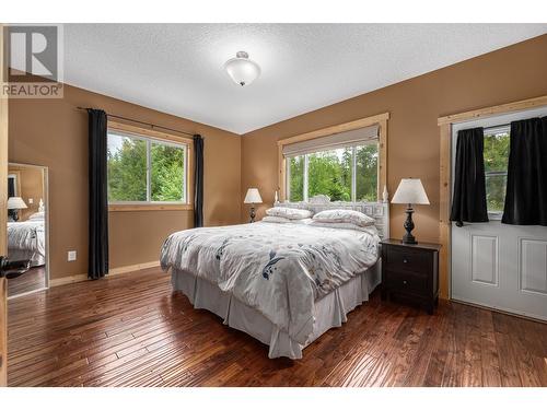 380 Richlands Road, Cherryville, BC - Indoor Photo Showing Bedroom