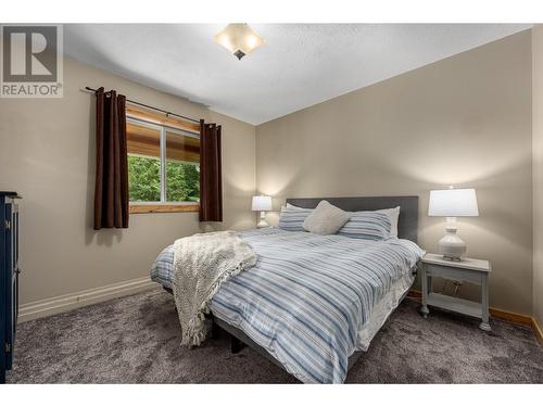 380 Richlands Road, Cherryville, BC - Indoor Photo Showing Bedroom