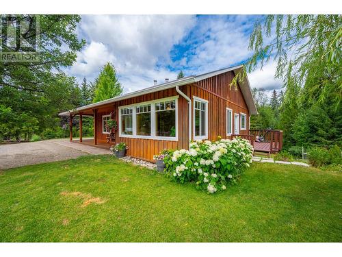 380 Richlands Road, Cherryville, BC - Outdoor