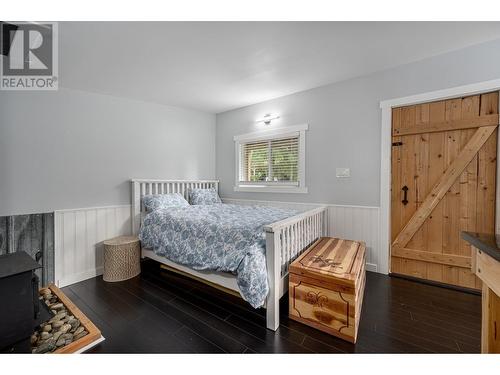 380 Richlands Road, Cherryville, BC - Indoor Photo Showing Bedroom