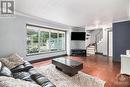 7 Eastpark Drive, Ottawa, ON  - Indoor Photo Showing Living Room 