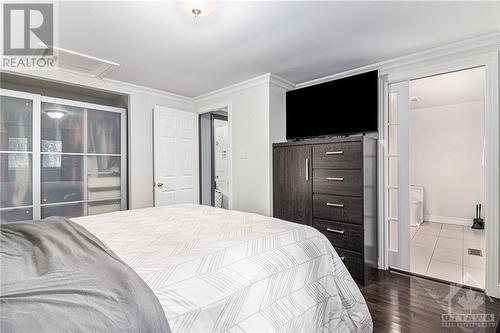 7 Eastpark Drive, Ottawa, ON - Indoor Photo Showing Bedroom