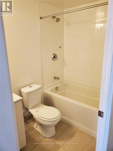 3910 - 11 Wellesley Street W, Toronto (Bay Street Corridor), ON - Indoor Photo Showing Bathroom