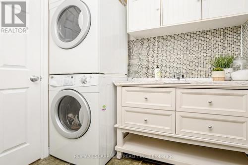 145 Wheeler Court, Guelph/Eramosa (Rockwood), ON - Indoor Photo Showing Laundry Room