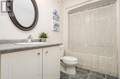 145 Wheeler Court, Guelph/Eramosa (Rockwood), ON - Indoor Photo Showing Bathroom