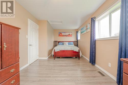 8747 10Th Line, Essa, ON - Indoor Photo Showing Bedroom