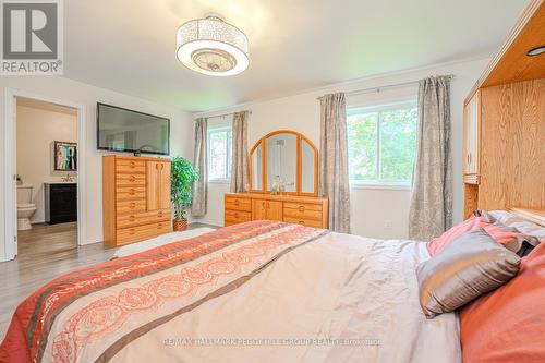 8747 10Th Line, Essa, ON - Indoor Photo Showing Bedroom