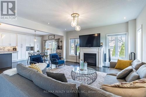 143 Knight Street, New Tecumseth (Alliston), ON - Indoor Photo Showing Living Room With Fireplace