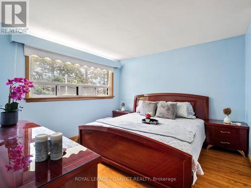 145 Cass Avenue, Toronto (Tam O'Shanter-Sullivan), ON - Indoor Photo Showing Bedroom