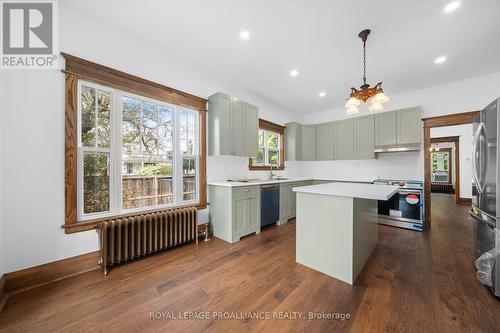 39 Barker Street, Prince Edward County (Picton), ON - Indoor Photo Showing Kitchen