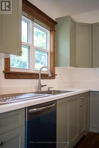 39 Barker Street, Prince Edward County (Picton), ON - Indoor Photo Showing Kitchen With Double Sink