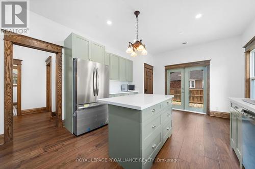 39 Barker Street, Prince Edward County (Picton), ON - Indoor Photo Showing Kitchen With Stainless Steel Kitchen