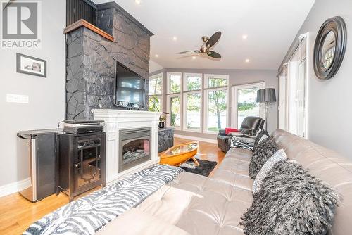 366 Burkes Road, Deep River, ON - Indoor With Fireplace