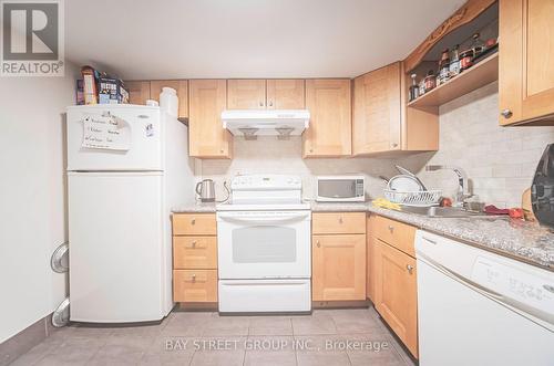 65 Spadina Road, Toronto (Annex), ON - Indoor Photo Showing Kitchen