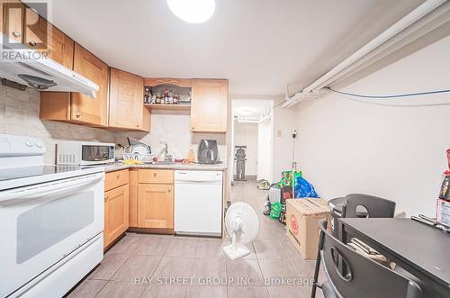 65 Spadina Road, Toronto (Annex), ON - Indoor Photo Showing Kitchen