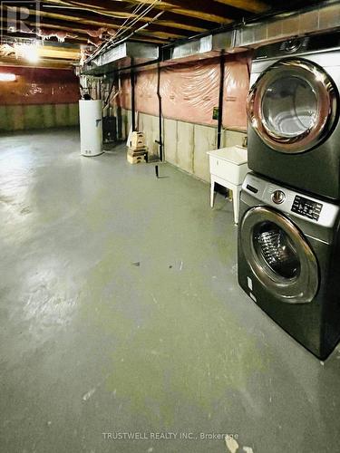 71 Tomabrook Crescent, Brampton (Sandringham-Wellington), ON - Indoor Photo Showing Laundry Room