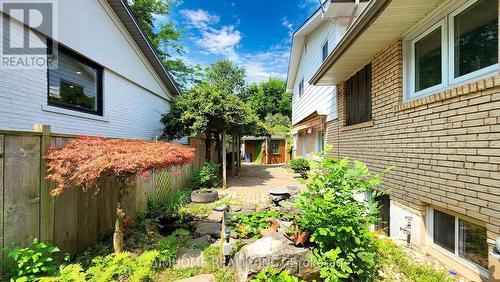 504 Fenwick Place, Burlington, ON - Outdoor With Exterior