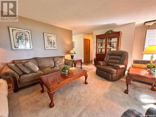 9 Black Jewel Estates Crystal Lake, Crystal Lake, SK - Indoor Photo Showing Living Room