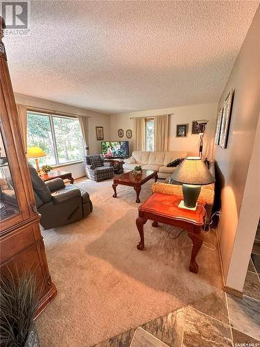 9 Black Jewel Estates Crystal Lake, Crystal Lake, SK - Indoor Photo Showing Living Room