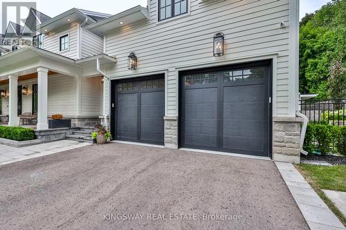 993 Albertson Crescent, Mississauga, ON - Outdoor With Facade