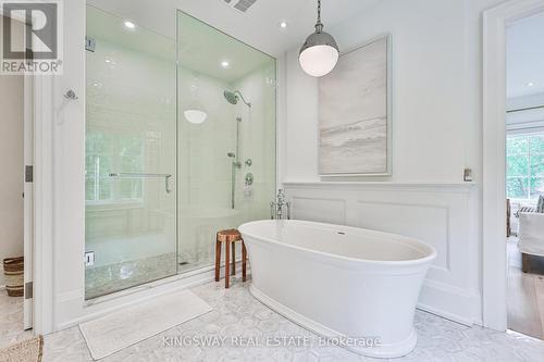 993 Albertson Crescent, Mississauga, ON - Indoor Photo Showing Bathroom