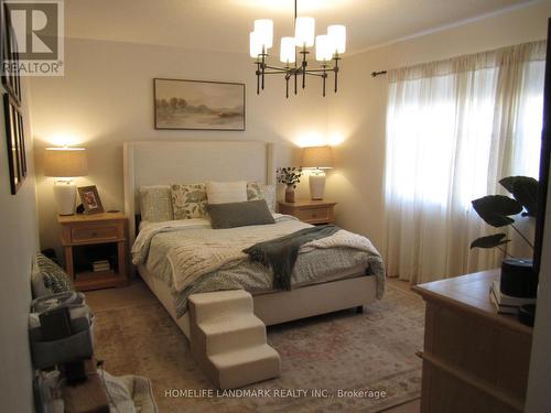 1502 Harwood Drive, Milton (Clarke), ON - Indoor Photo Showing Bedroom