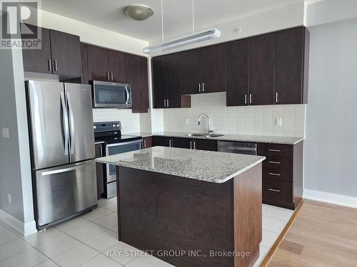 801 - 2900 Highway 7 Road, Vaughan (Concord), ON - Indoor Photo Showing Kitchen