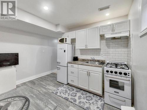 436 Gilbert Avenue, Toronto (Caledonia-Fairbank), ON - Indoor Photo Showing Kitchen