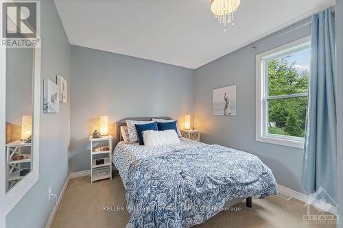 887 Notre Dame Street, Prescott And Russell, ON - Indoor Photo Showing Bedroom