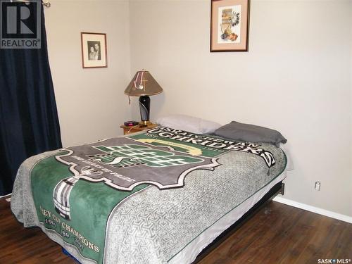 300 Centre Street, Middle Lake, SK - Indoor Photo Showing Bedroom