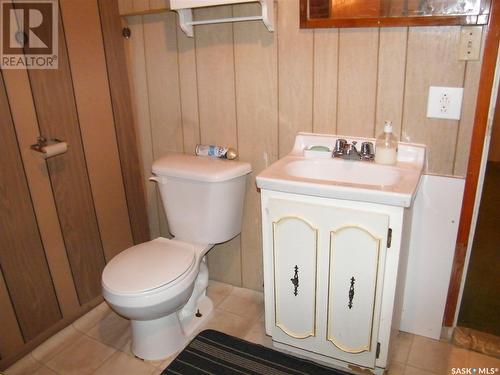 300 Centre Street, Middle Lake, SK - Indoor Photo Showing Bathroom