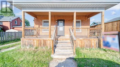 6 Gordon Street, Brantford, ON - Outdoor With Deck Patio Veranda