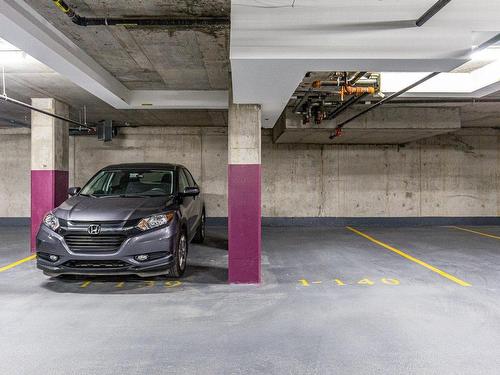 Garage - 1701-5905 Boul. Du Quartier, Brossard, QC - Indoor Photo Showing Garage