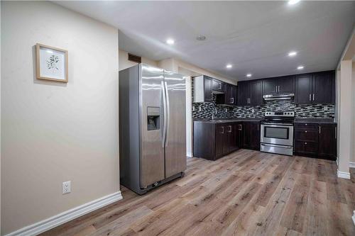 127 Robins Avenue, Hamilton, ON - Indoor Photo Showing Kitchen