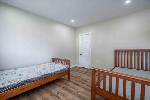 127 Robins Avenue, Hamilton, ON - Indoor Photo Showing Bedroom