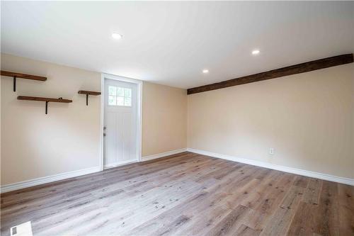 127 Robins Avenue, Hamilton, ON - Indoor Photo Showing Other Room