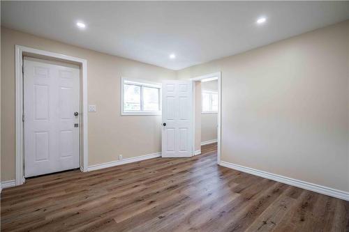 127 Robins Avenue, Hamilton, ON - Indoor Photo Showing Other Room