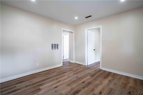 127 Robins Avenue, Hamilton, ON - Indoor Photo Showing Other Room