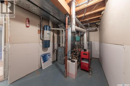 5002 Mirror Drive, Macklin, SK - Indoor Photo Showing Basement