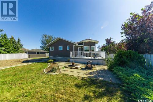 5002 Mirror Drive, Macklin, SK - Outdoor With Deck Patio Veranda